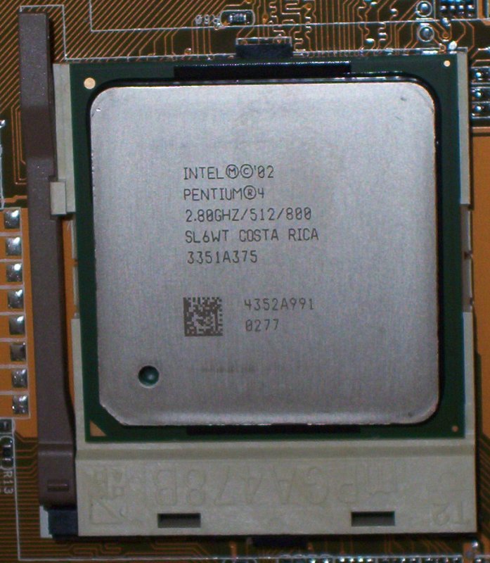 Intel Pentium4 2.8C Ghz 512K 800FSB S478 - CPU onboard